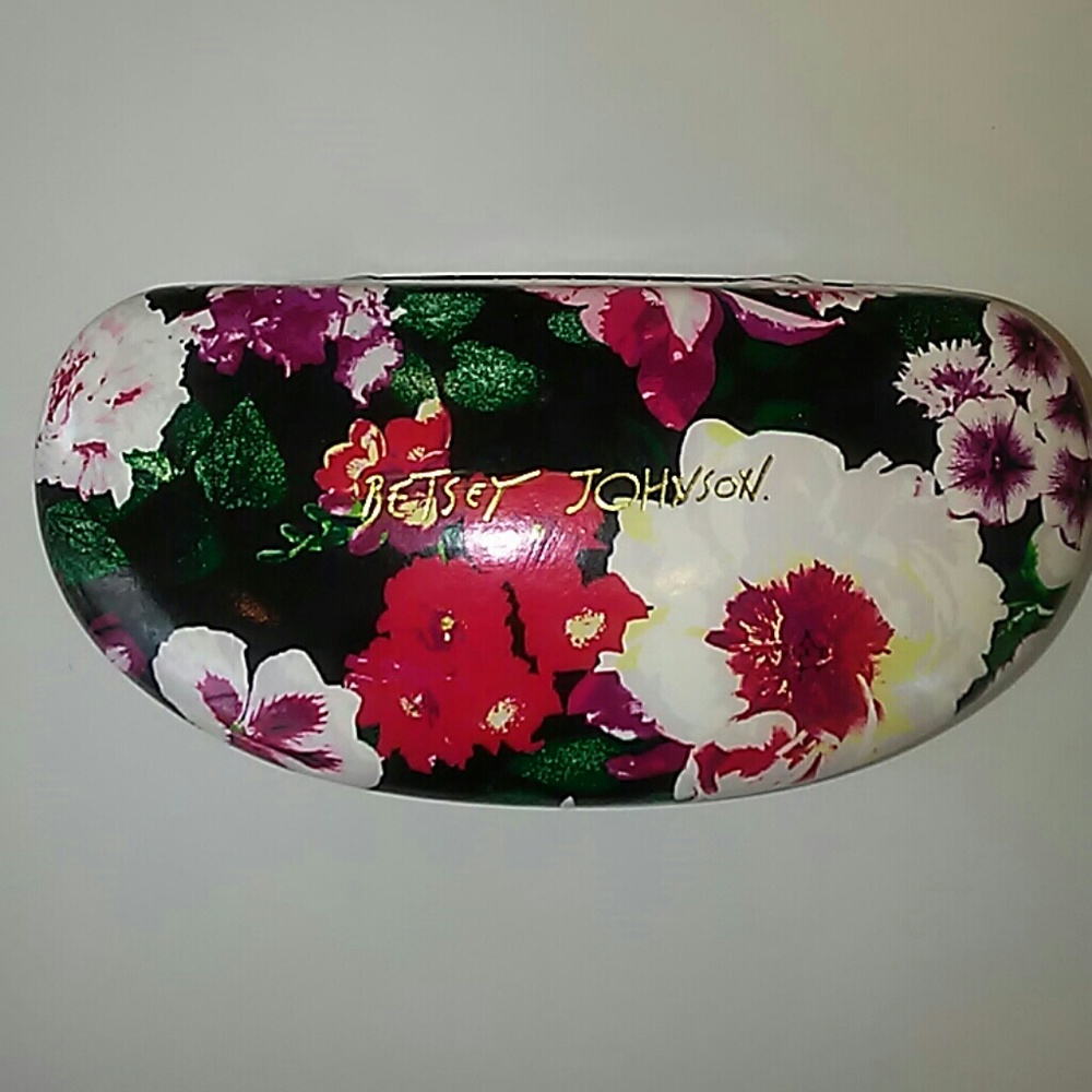 • Betsy Johnson •